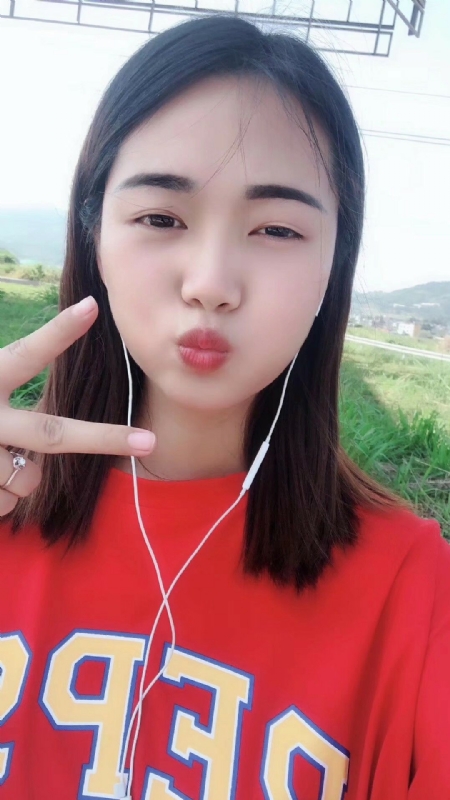 深拥必定温暖的第一张照片--淄博相亲服务中心