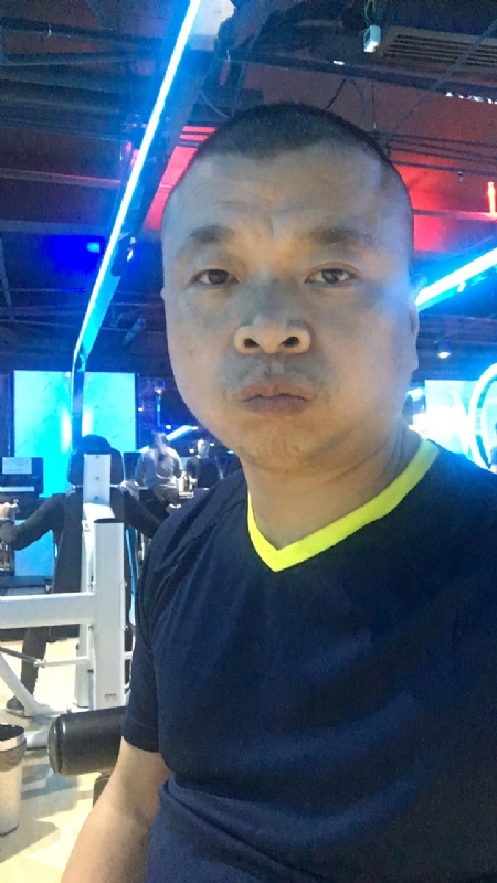 奋斗的第一张照片--淄博相亲服务中心