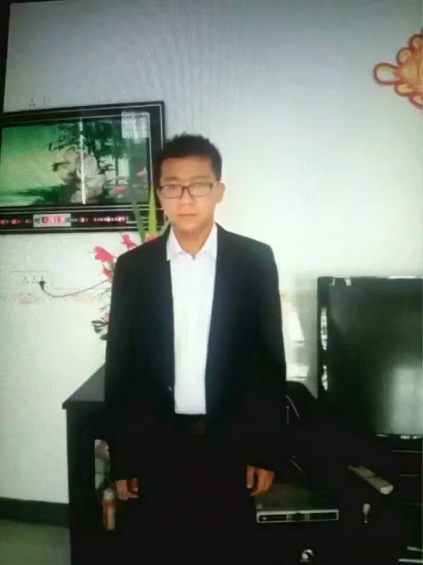 依然疼痛的第一张照片--淄博相亲服务中心