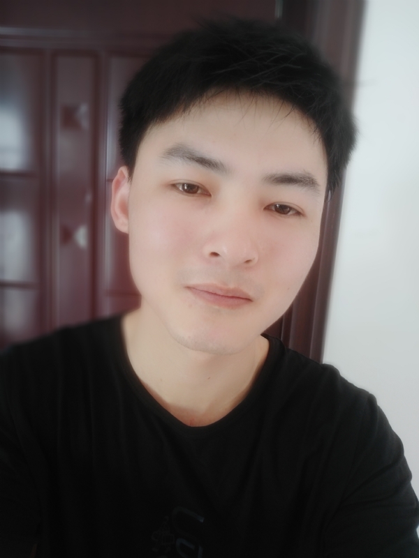 小情绪)っ的第一张照片--淄博相亲服务中心