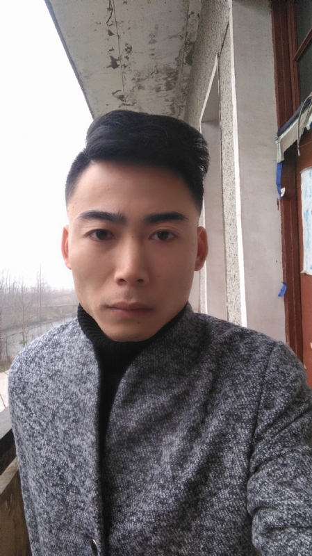 谁伴我闯荡的第一张照片--淄博相亲服务中心