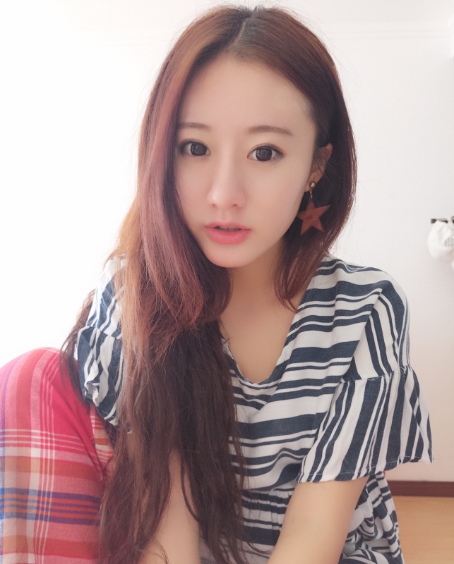 没有故事的女同学的第二张照片--淄博相亲服务中心