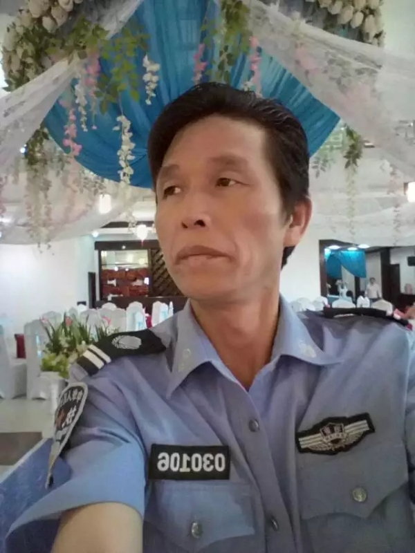 卧窗听雨的第二张照片--淄博相亲服务中心