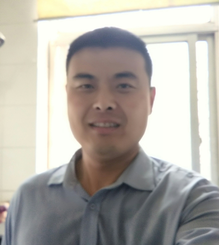 李伟的第一张照片--淄博相亲服务中心
