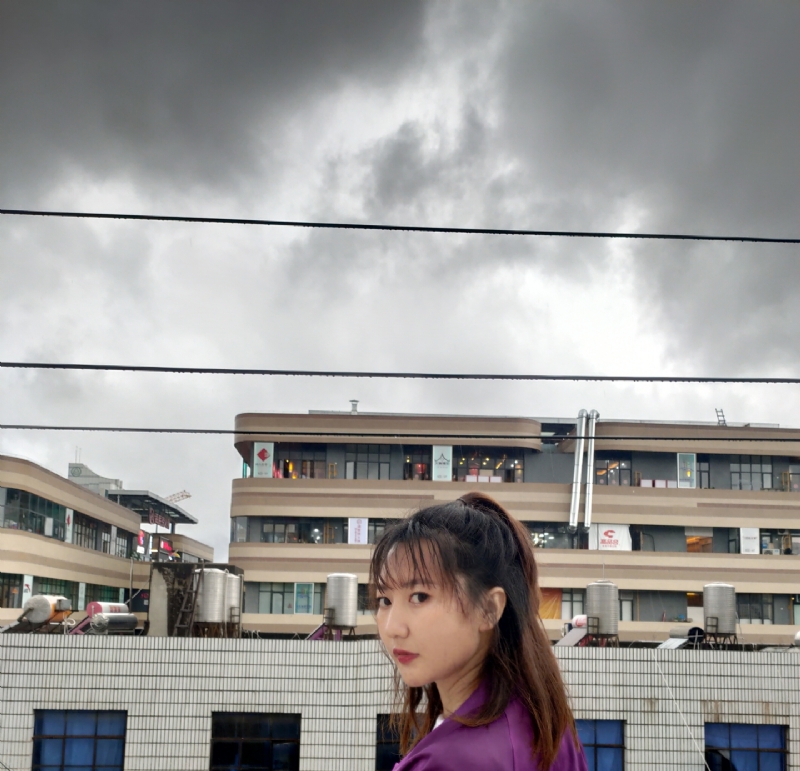 李家小姐的第一张照片--淄博相亲服务中心