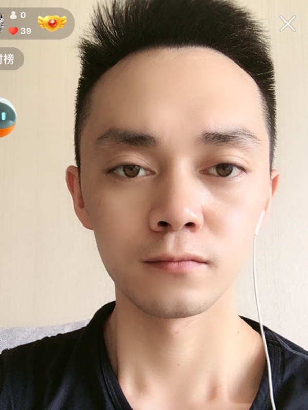 游爽的第一张照片--淄博相亲服务中心