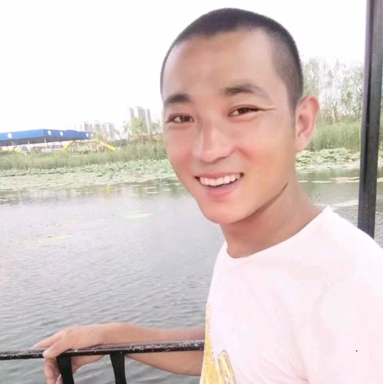 为你等候的第二张照片--淄博相亲服务中心