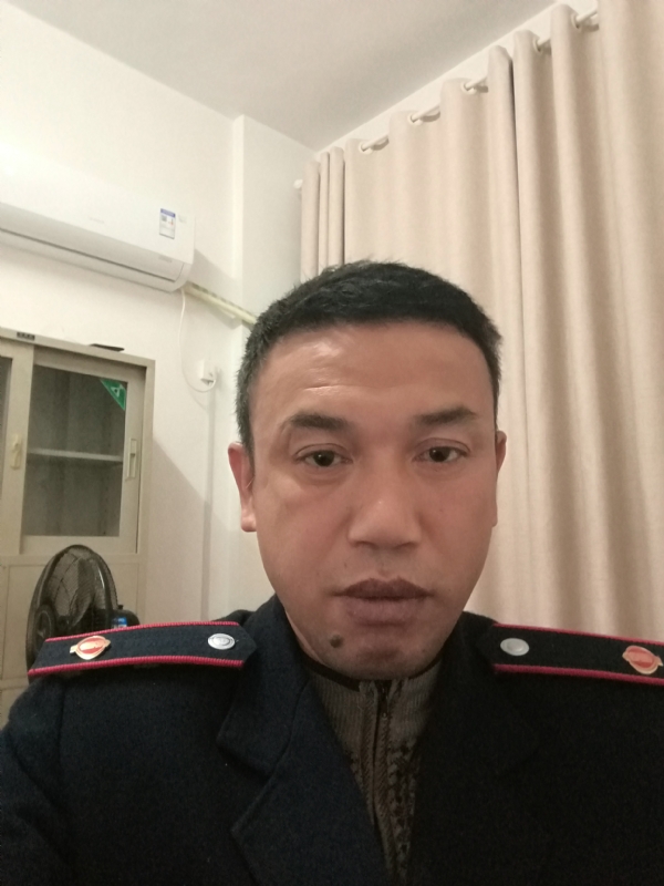 啊刘的第一张照片--淄博相亲服务中心