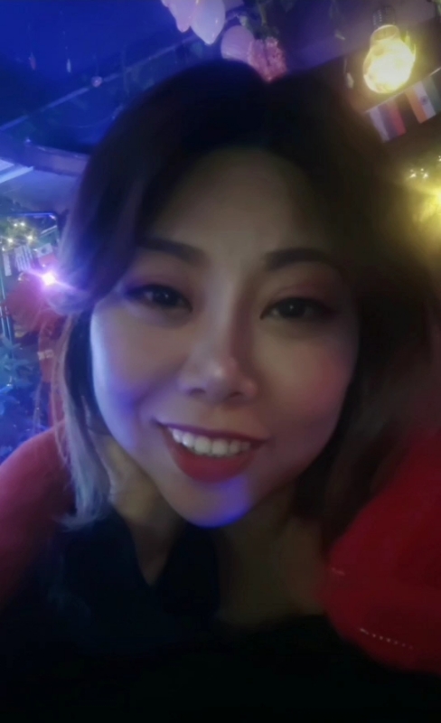 收快递的费仙女的第一张照片--淄博相亲服务中心