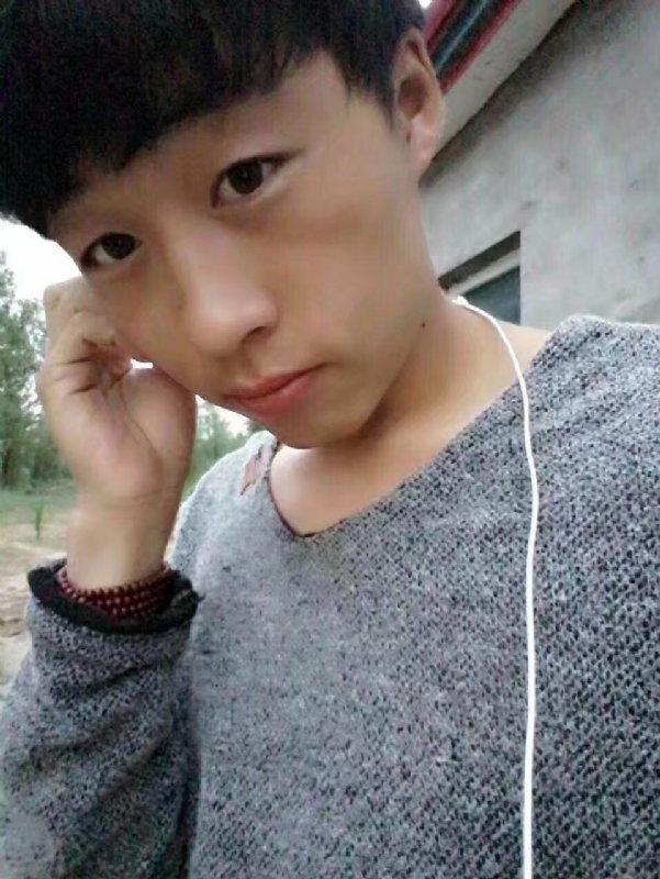 小胡的第一张照片--淄博相亲服务中心