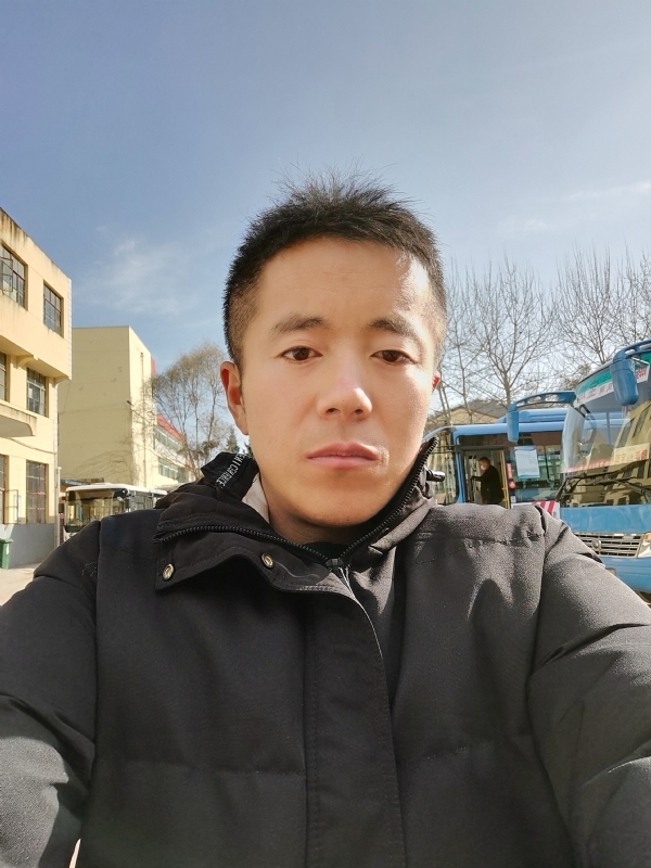 孤独的云的第一张照片--淄博相亲服务中心