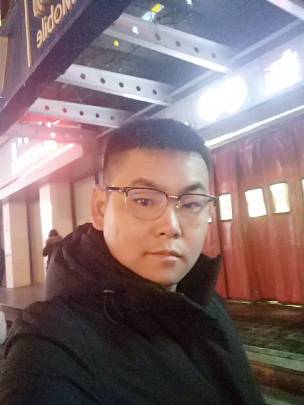 杜跃龙的第二张照片--淄博相亲服务中心