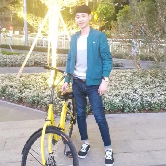 李伟的第一张照片--淄博相亲服务中心