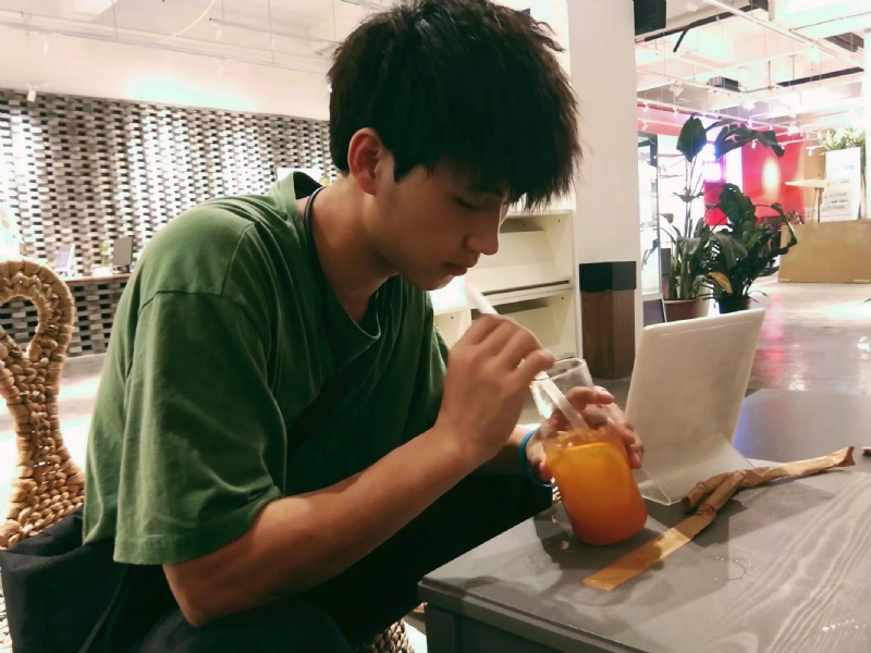 一花一世界的第一张照片--淄博相亲服务中心