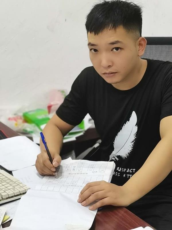 寻找另一伴的第一张照片--淄博相亲服务中心