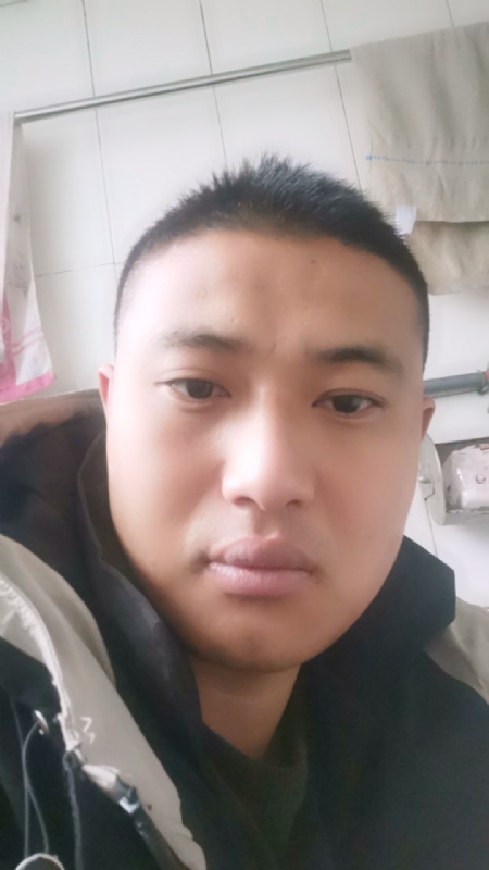 烟花再美不过瞬间的第一张照片--淄博相亲服务中心