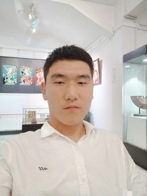 自律人生的第一张照片--淄博相亲服务中心