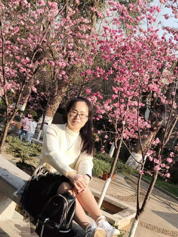 Nancy的第一张照片--淄博相亲服务中心