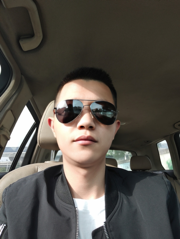 葛先生的第一张照片--淄博相亲服务中心
