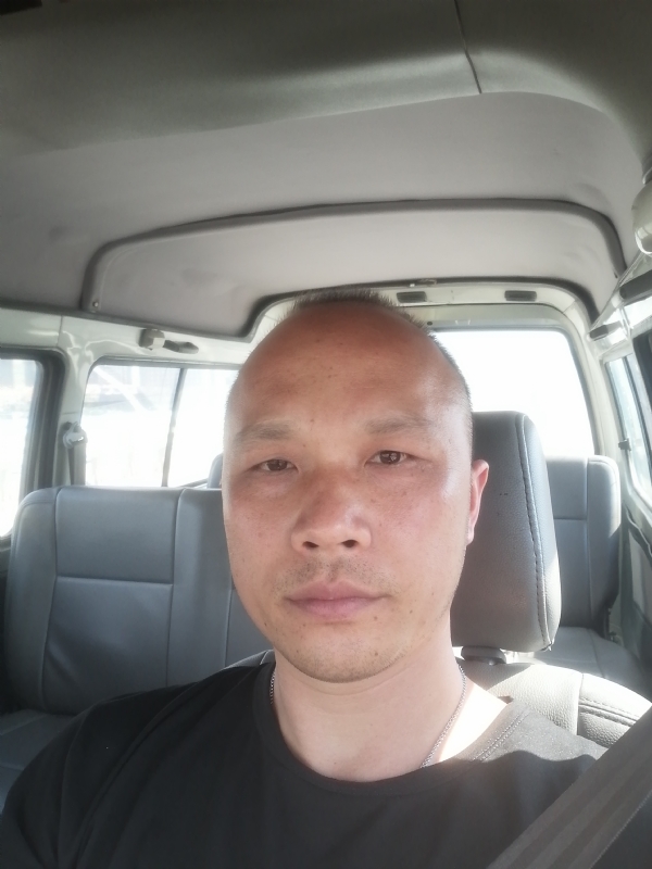 新旺丁的第一张照片--淄博相亲服务中心