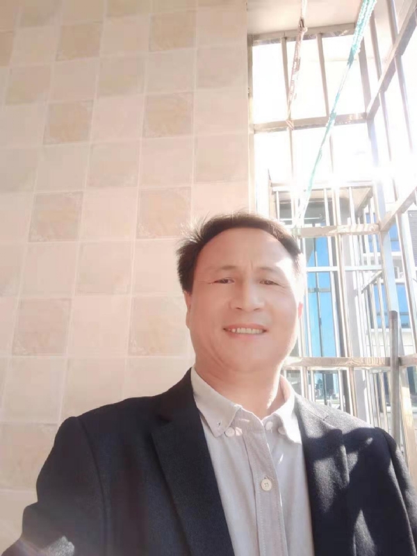 平平安安的第一张照片--淄博相亲服务中心