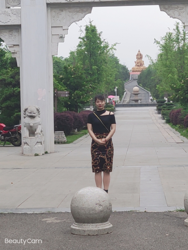 魏沐阳子的第三张照片--淄博相亲服务中心