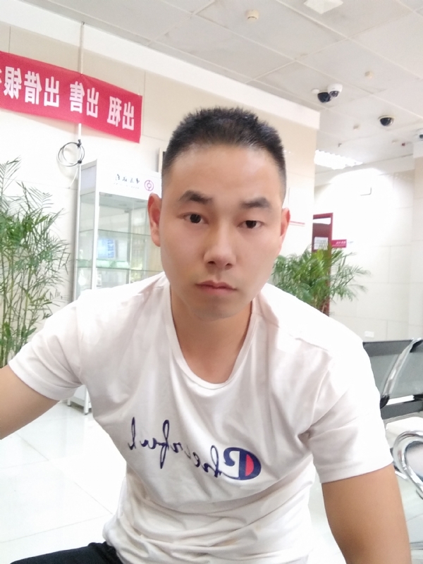 小少的第一张照片--淄博相亲服务中心