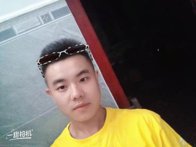 建国90周年的学渣的第一张照片--淄博相亲服务中心