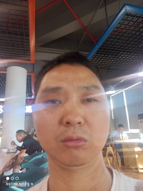 专情、互爱的第二张照片--淄博相亲服务中心