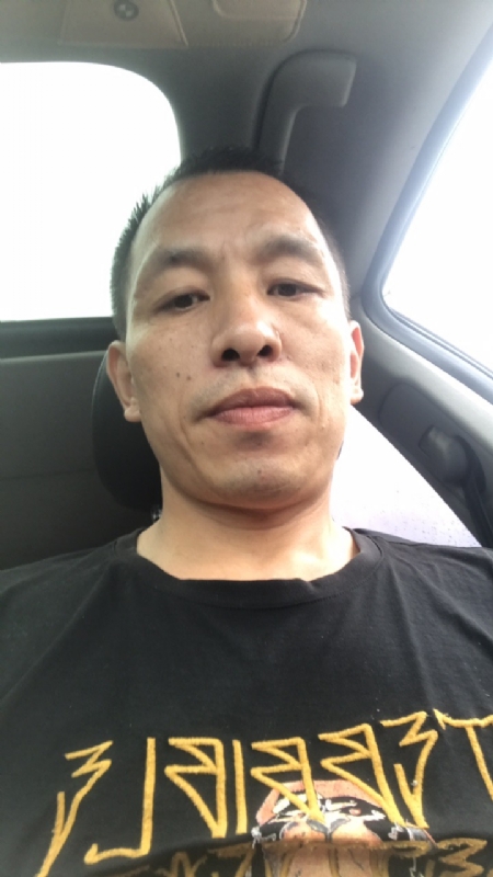 迷茫的第一张照片--淄博相亲服务中心