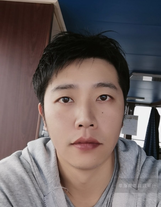 不太帅的男人的第二张照片--淄博相亲服务中心