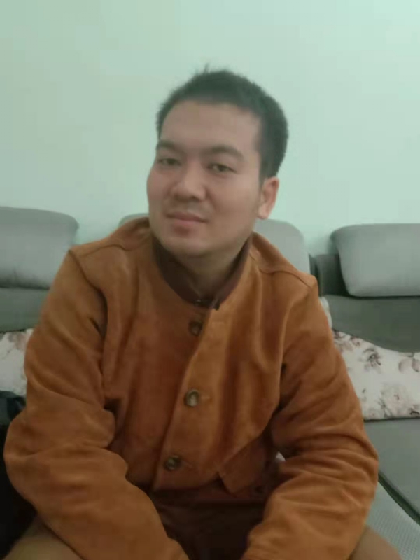 艺民的第一张照片--淄博相亲服务中心