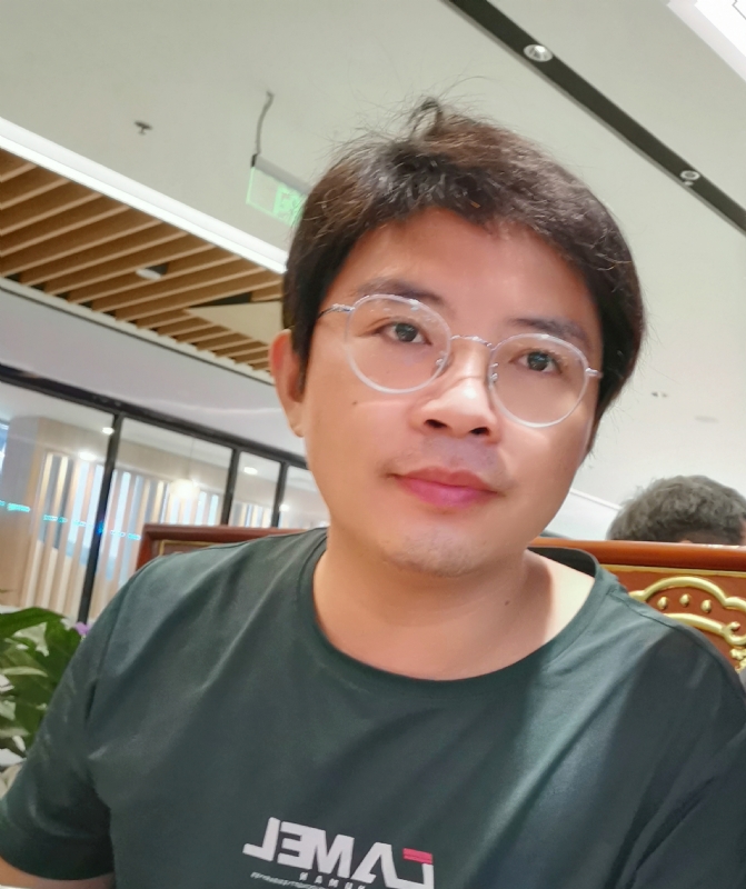 陆迅的第三张照片--淄博相亲服务中心