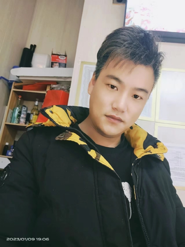 孤酒枕愁眼眠的第一张照片--淄博相亲服务中心