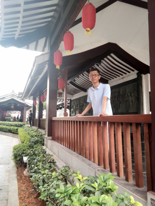 lijian的第一张照片--淄博相亲服务中心