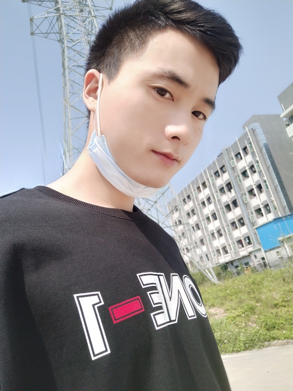何凡的第一张照片--淄博相亲服务中心