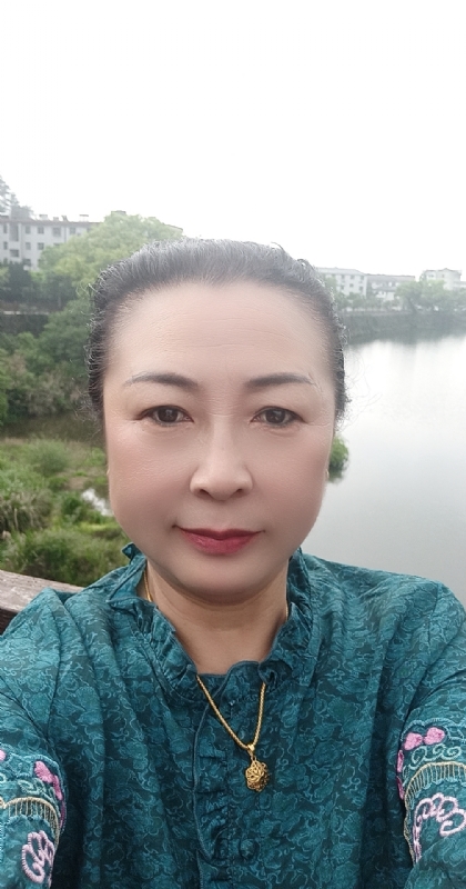 雨中情的第二张照片--淄博相亲服务中心