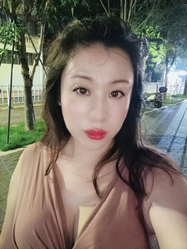 叶子青青的第一张照片--淄博相亲服务中心