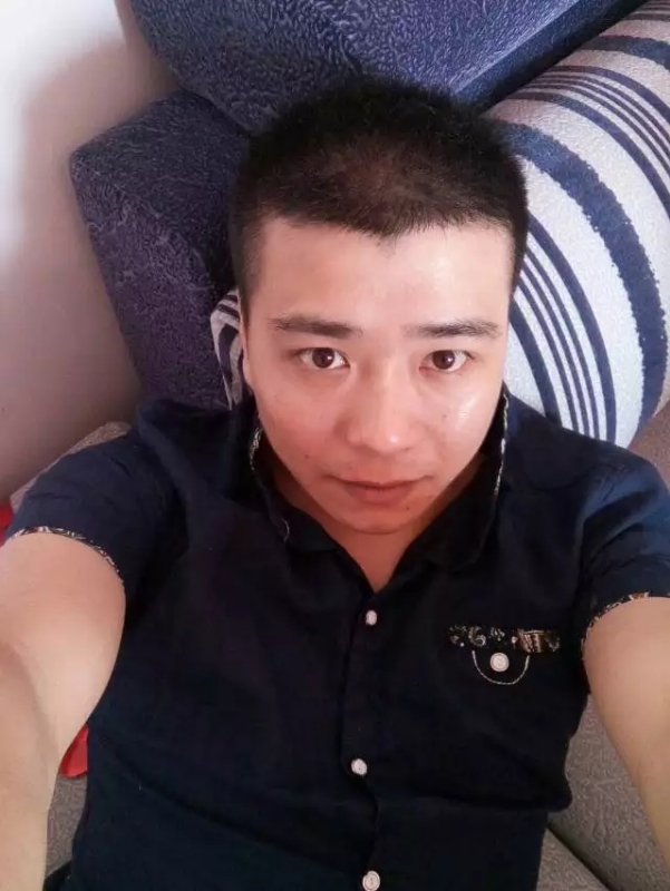 漫步的面包的第一张照片--淄博相亲服务中心