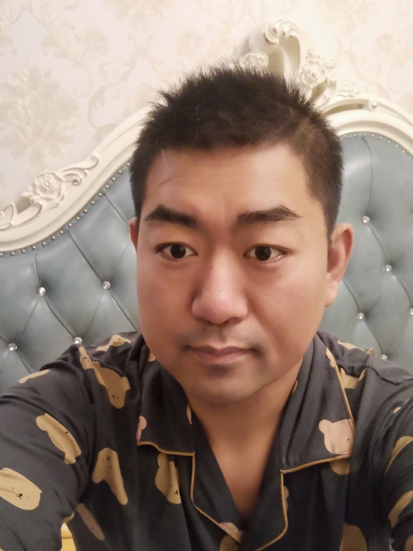 曾经的第一张照片--淄博相亲服务中心