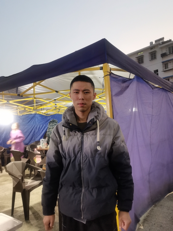 谁谁谁的第一张照片--淄博相亲服务中心