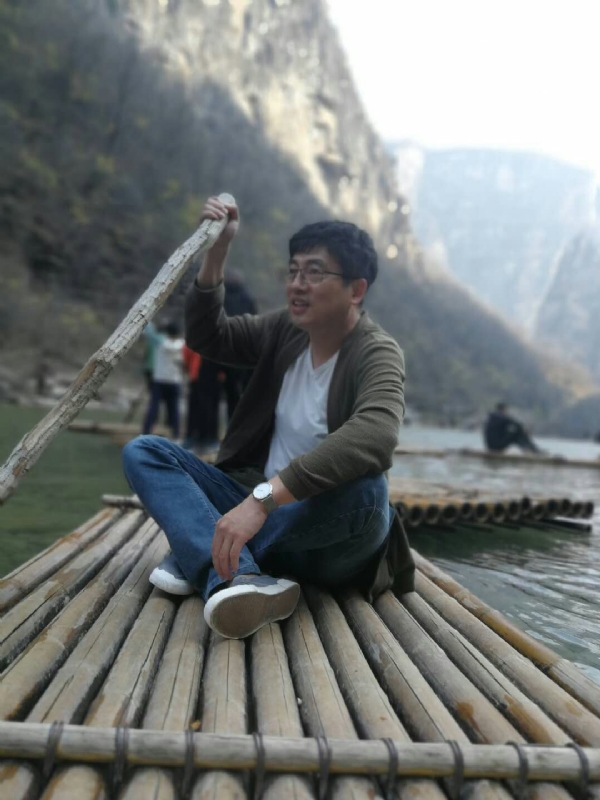 风被吹走了的第一张照片--淄博相亲服务中心