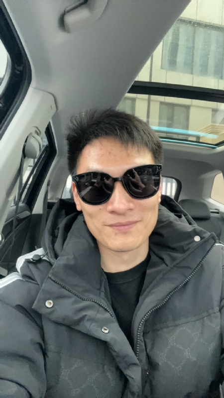 男孩的第一张照片--淄博相亲服务中心