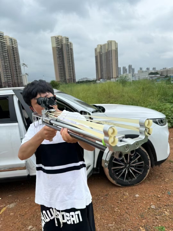 凌其飞的第一张照片--淄博相亲服务中心