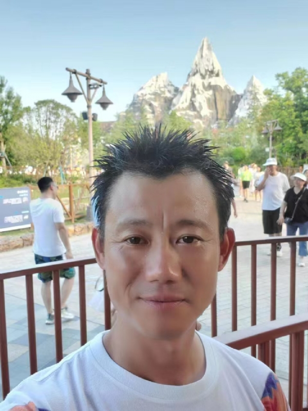 艾氏涂料博的第一张照片--淄博相亲服务中心