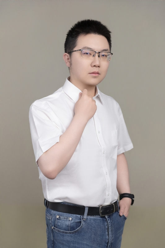 晏先生的第一张照片--淄博相亲服务中心
