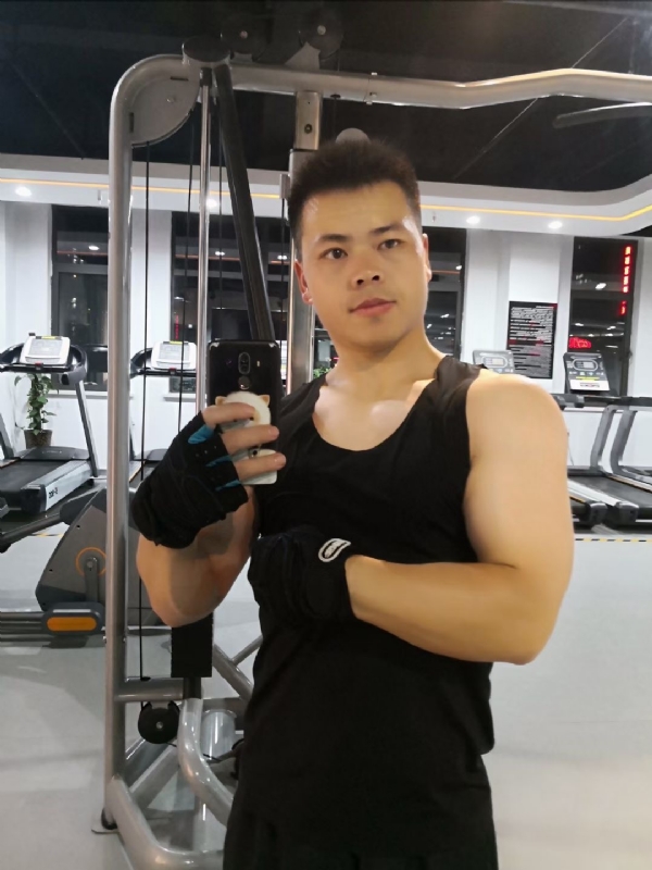 范迪塞尔的第二张照片--淄博相亲服务中心