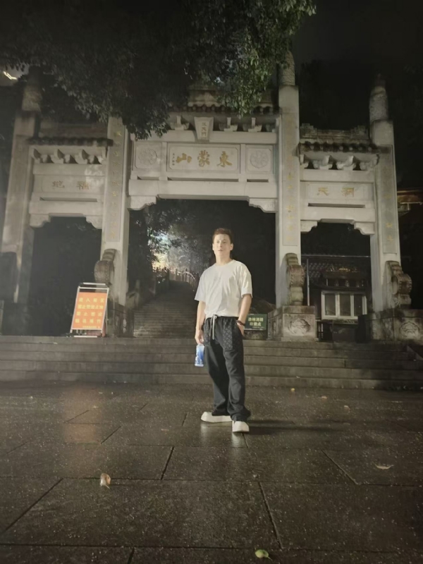慕晨的第一张照片--淄博相亲服务中心