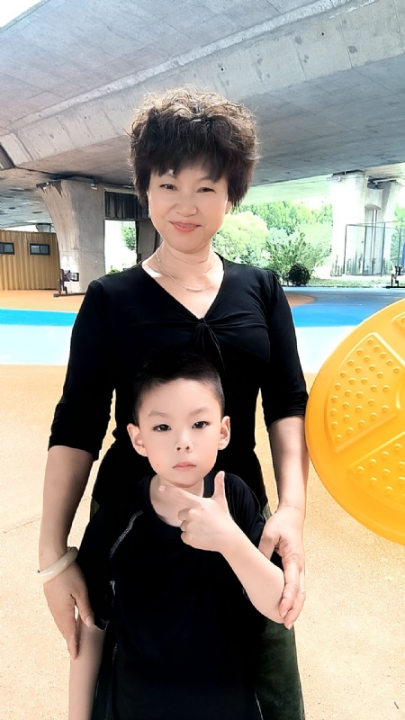 火凤凰的第二张照片--淄博相亲服务中心